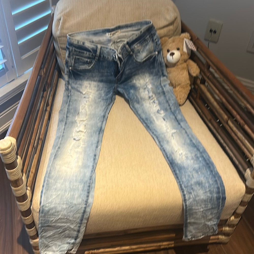 BNWOT Distressed Blue Jeans with stretch.